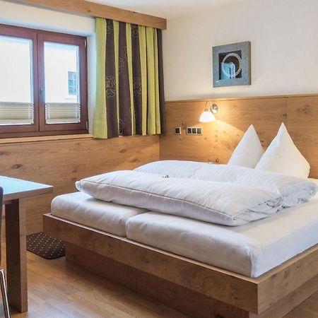 Haus Battisti Hotel Санкт Антон ам Арлберг Екстериор снимка