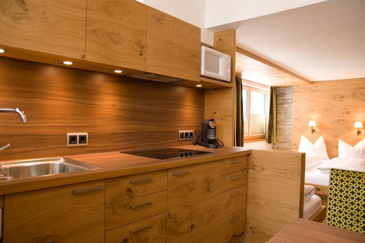 Haus Battisti Hotel Санкт Антон ам Арлберг Екстериор снимка