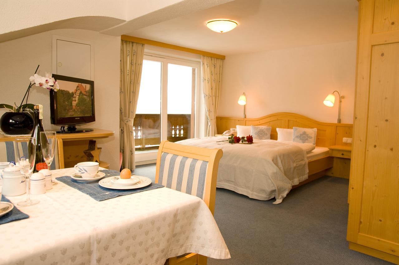 Haus Battisti Hotel Санкт Антон ам Арлберг Екстериор снимка